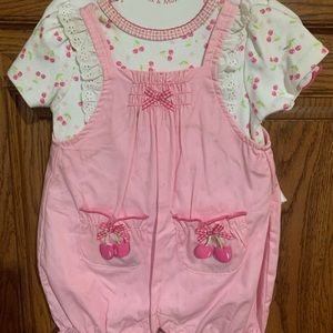 NWT 3-6 months set of shorts outfits.
